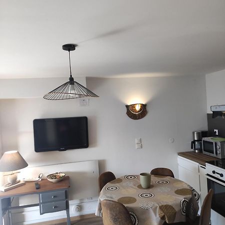 F2 Exterieur Lit King Size Lägenhet Brives-Charensac Exteriör bild