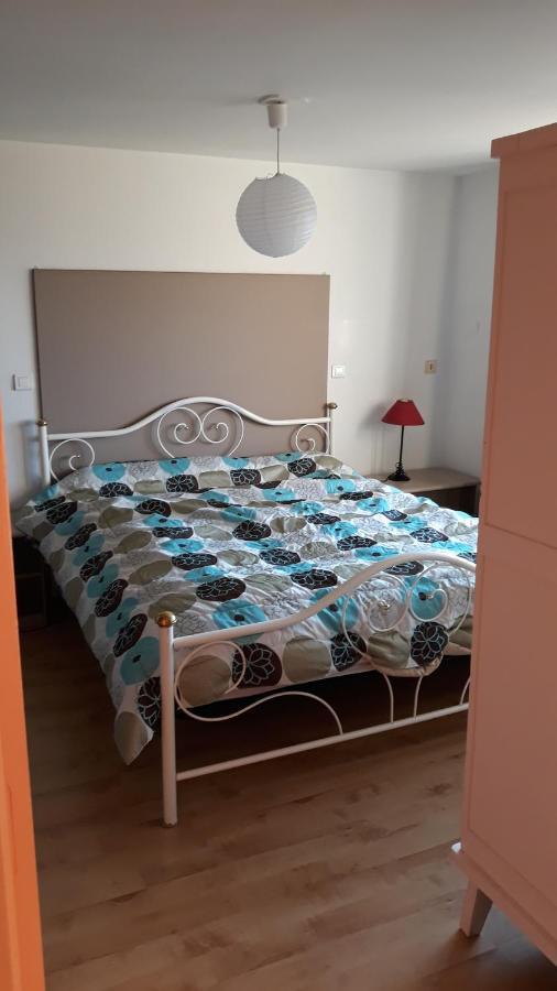 F2 Exterieur Lit King Size Lägenhet Brives-Charensac Exteriör bild