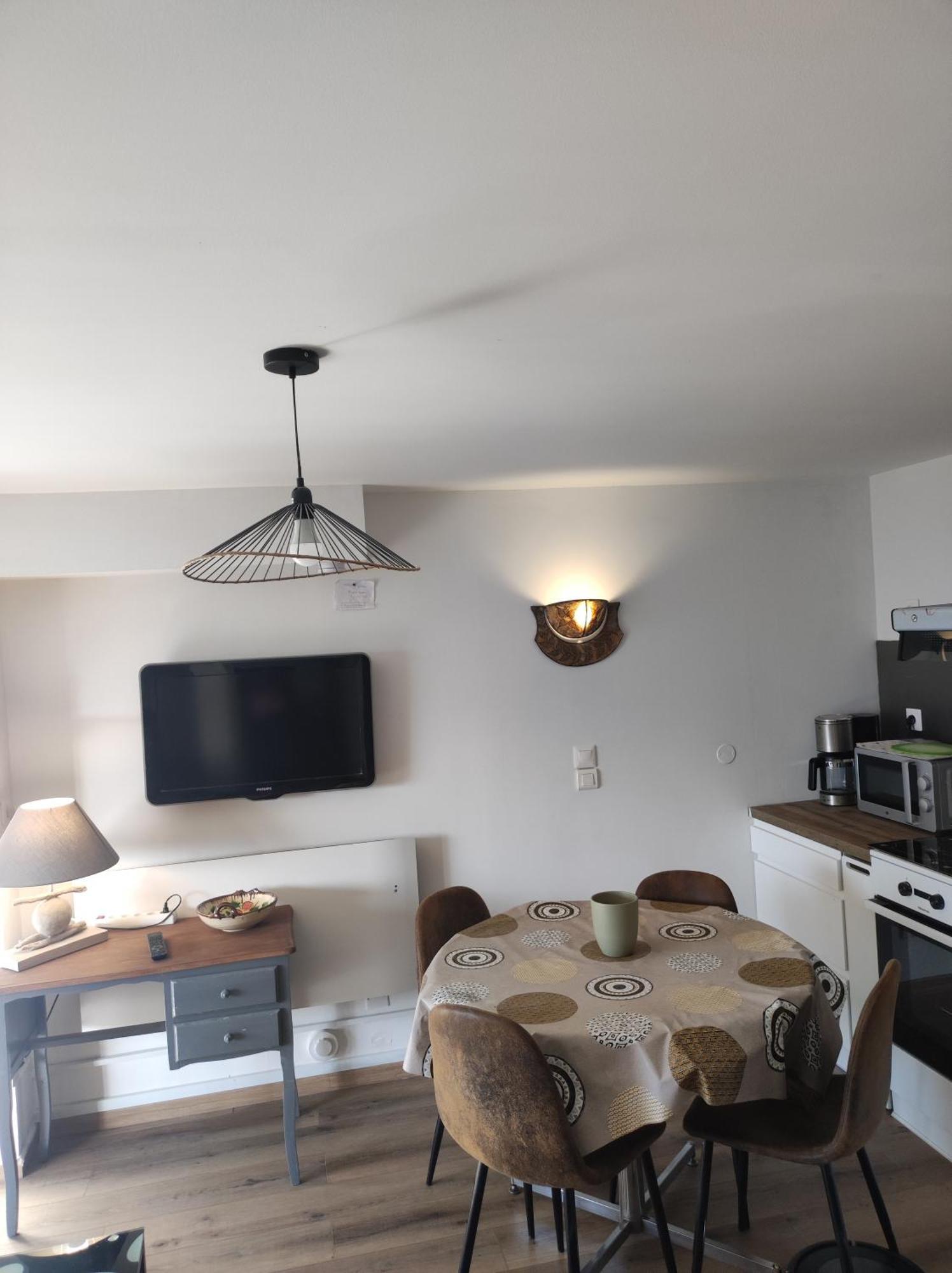 F2 Exterieur Lit King Size Lägenhet Brives-Charensac Exteriör bild